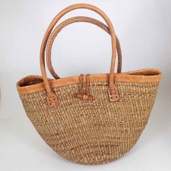 Vintage Handbags - Vtg 70s Sisal Shoulder Bag Basket Purse Market Tote Bag Leather Button Toggle